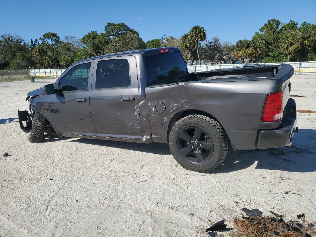 2017 RAM 1500 ST - Image 2