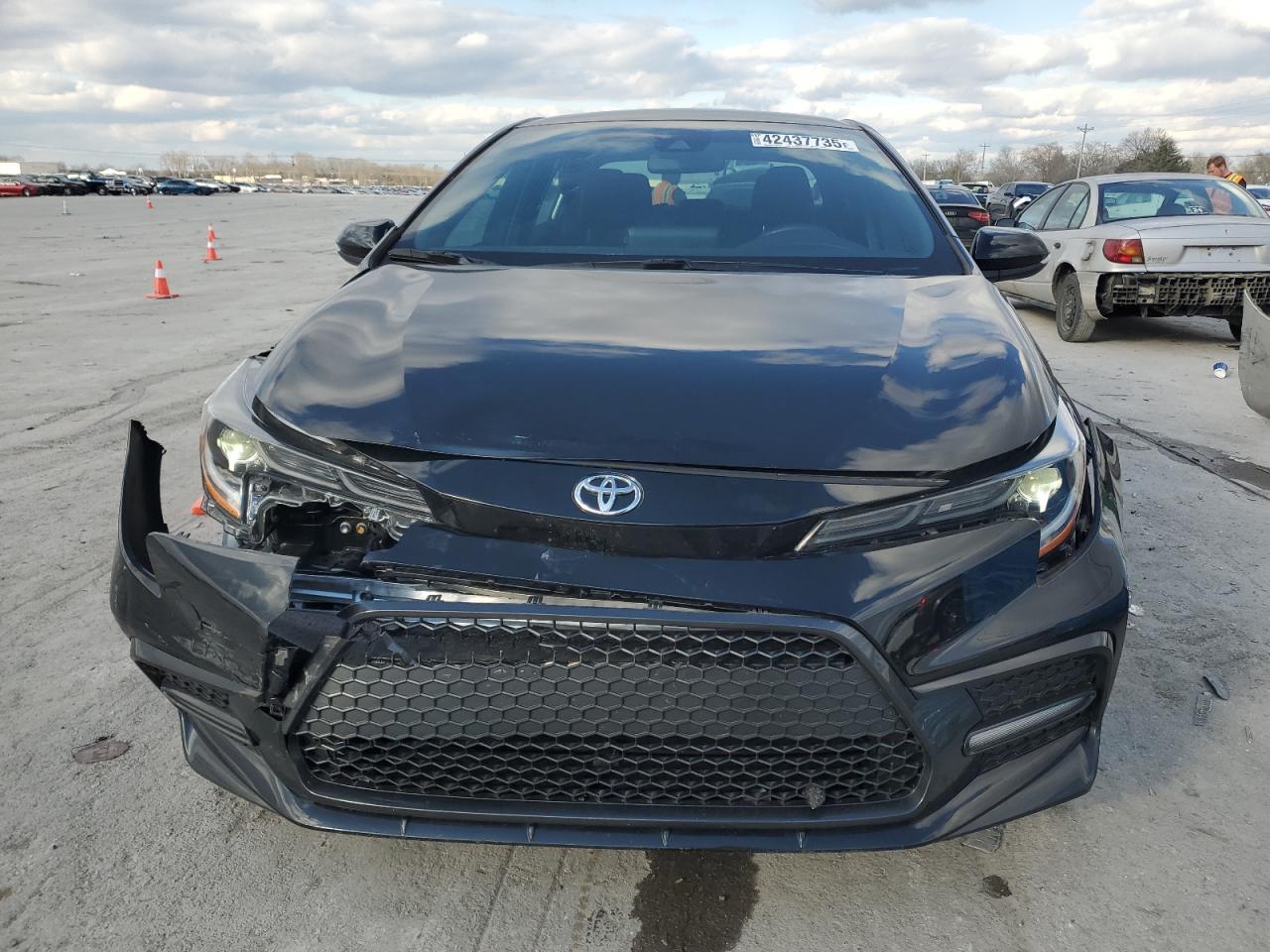 2022 TOYOTA COROLLA SE - Фото 5