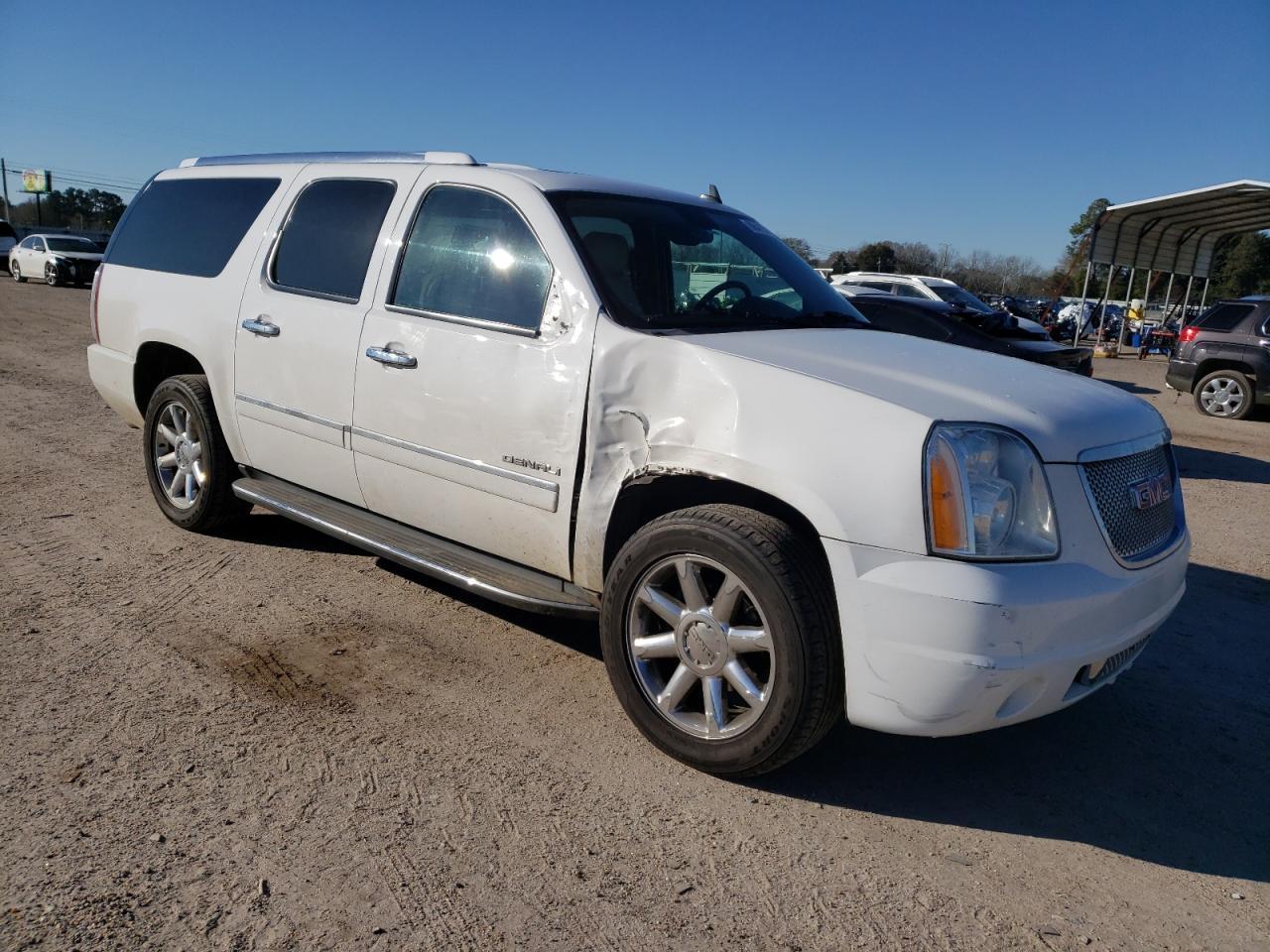 2012 GMC YUKON XL D - Image 4
