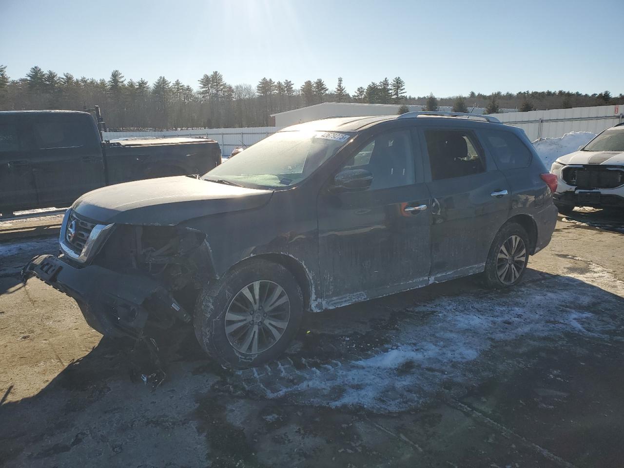 2017 NISSAN PATHFINDER