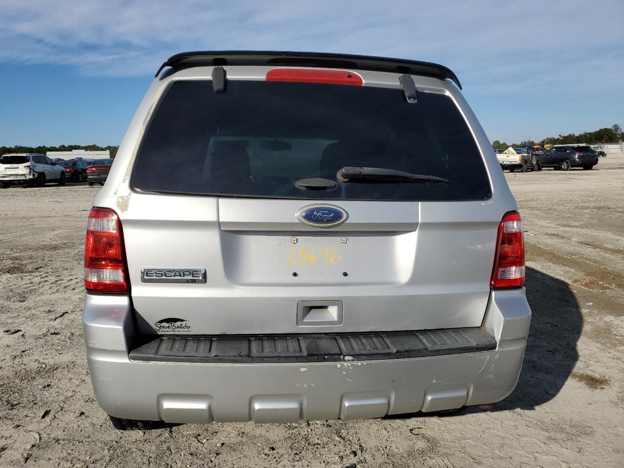 2012 FORD ESCAPE XLT - Image 6