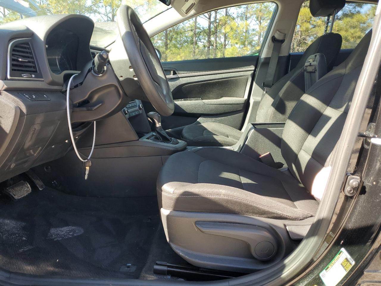 2018 HYUNDAI ELANTRA SE - Фото 7