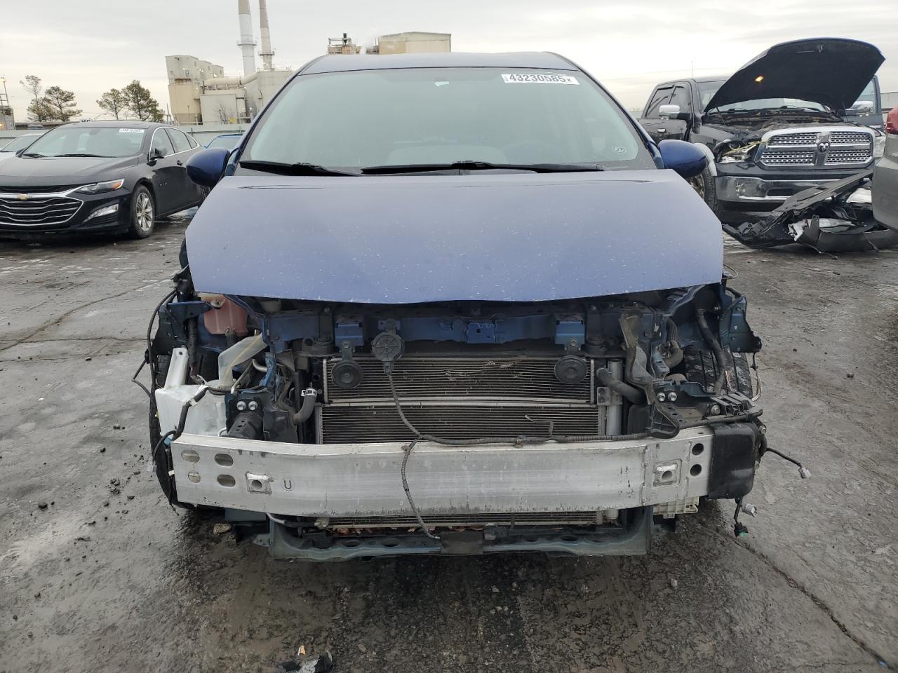 2016 TOYOTA PRIUS V - Фото 5