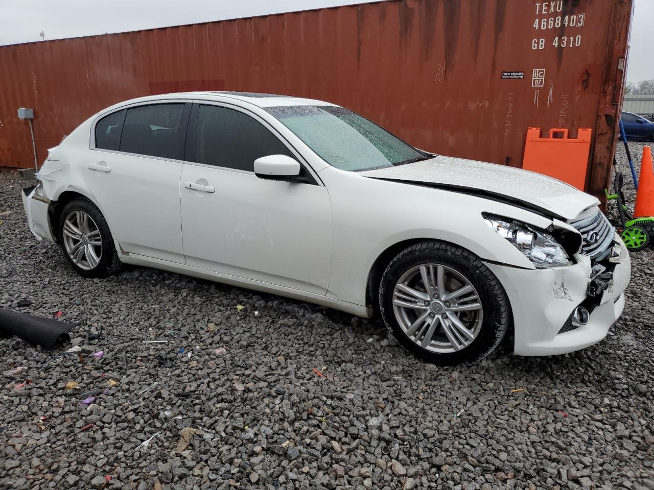 2011 INFINITI G37 BASE - Image 4