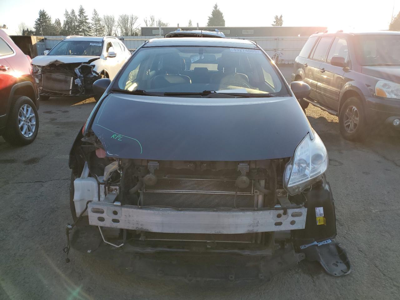 2013 TOYOTA PRIUS - Фото 5