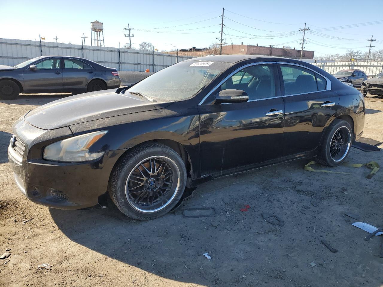 2013 NISSAN MAXIMA S