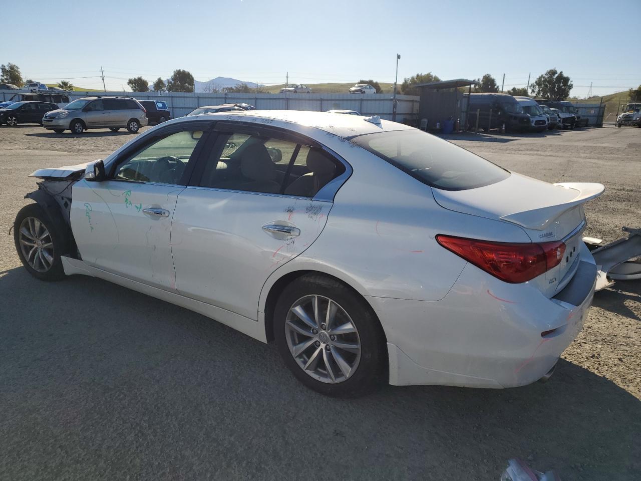 2016 INFINITI Q50 BASE - Фото 2