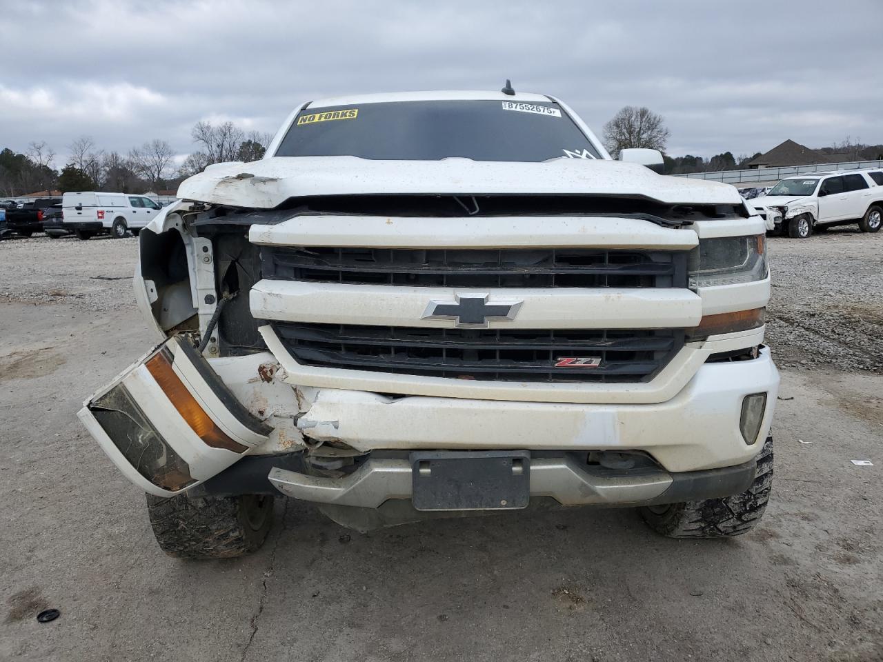 2017 CHEVROLET SILVERADO - Image 5