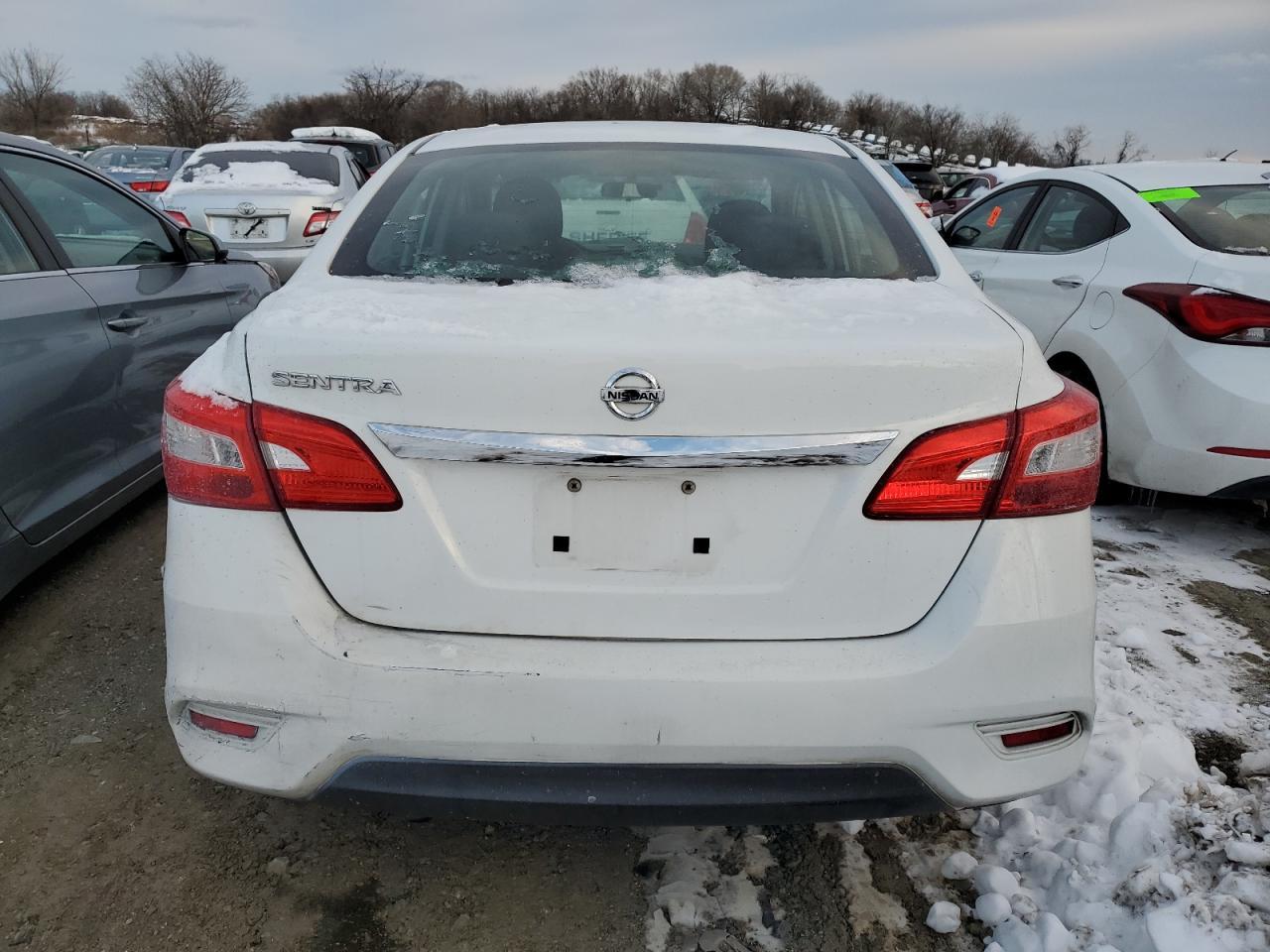 2017 NISSAN SENTRA S - Фото 6