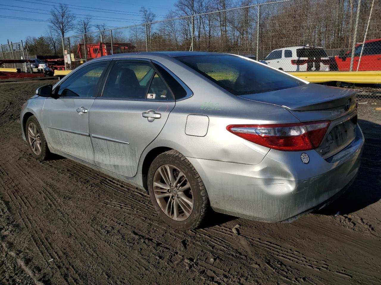 2017 TOYOTA CAMRY LE - Image 2