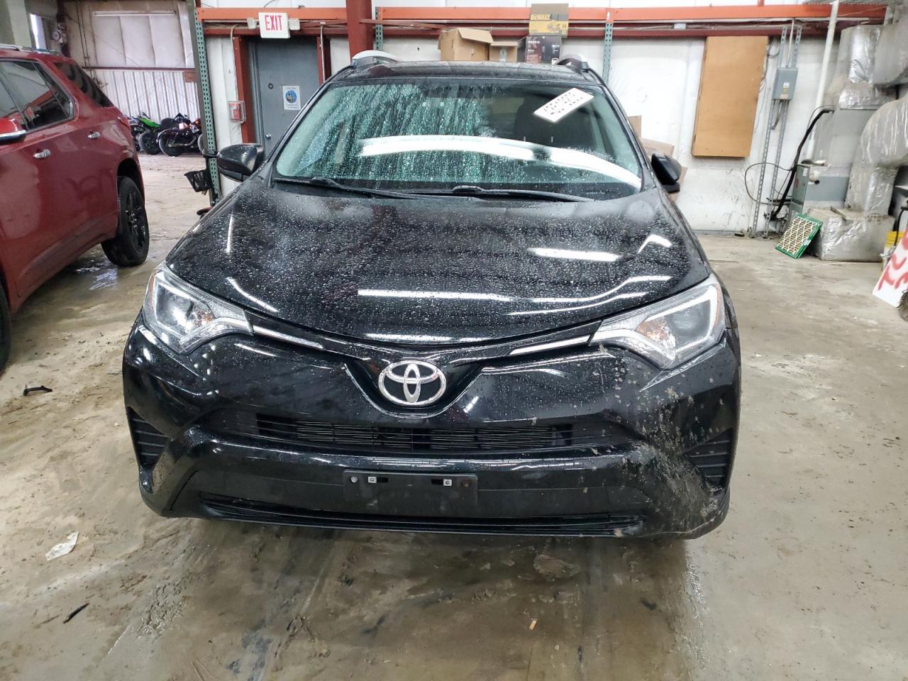 2016 TOYOTA RAV4 LE - Фото 5