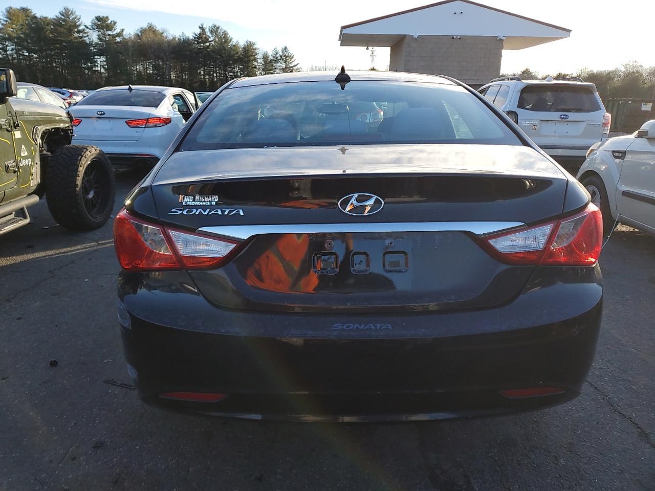 2013 HYUNDAI SONATA GLS - Image 6