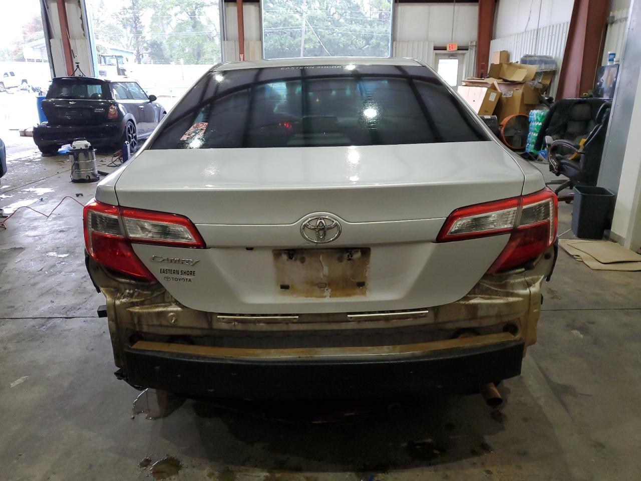2014 TOYOTA CAMRY L - Image 6