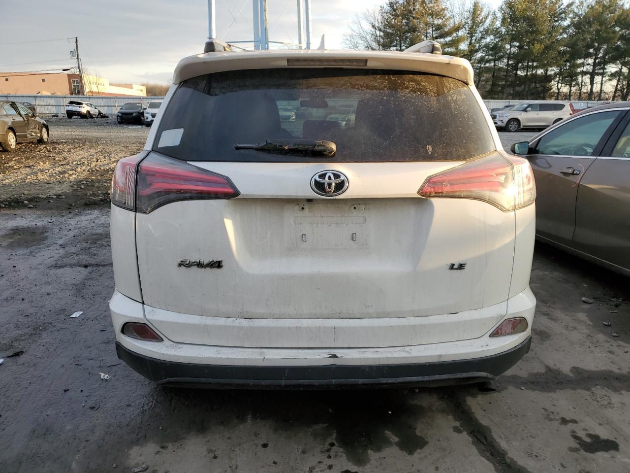 2017 TOYOTA RAV4 LE - Image 6