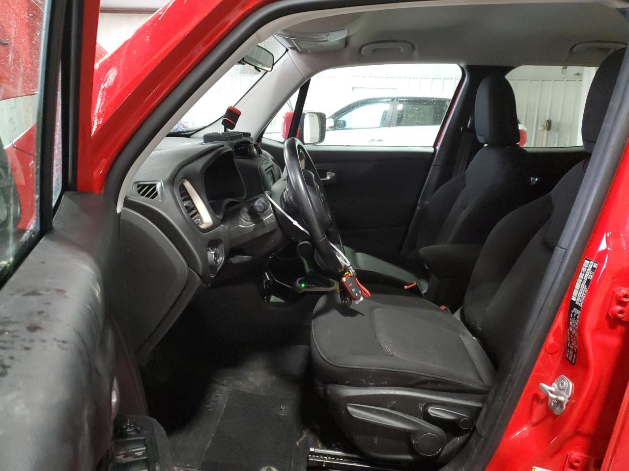 2017 JEEP RENEGADE L - Image 7