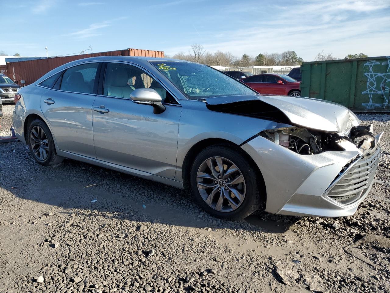 2019 TOYOTA AVALON XLE - Image 4