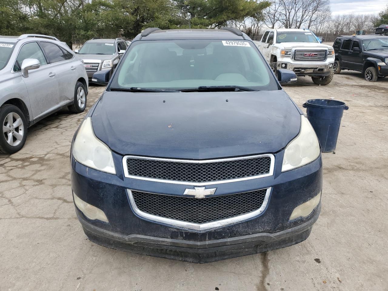 2011 CHEVROLET TRAVERSE L - Image 5