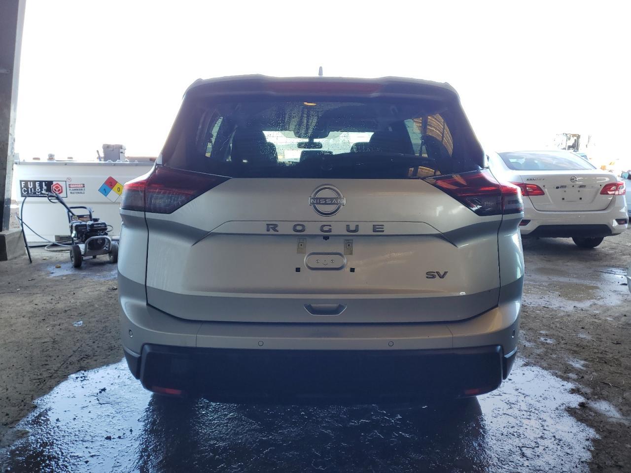2024 NISSAN ROGUE SV - Image 6