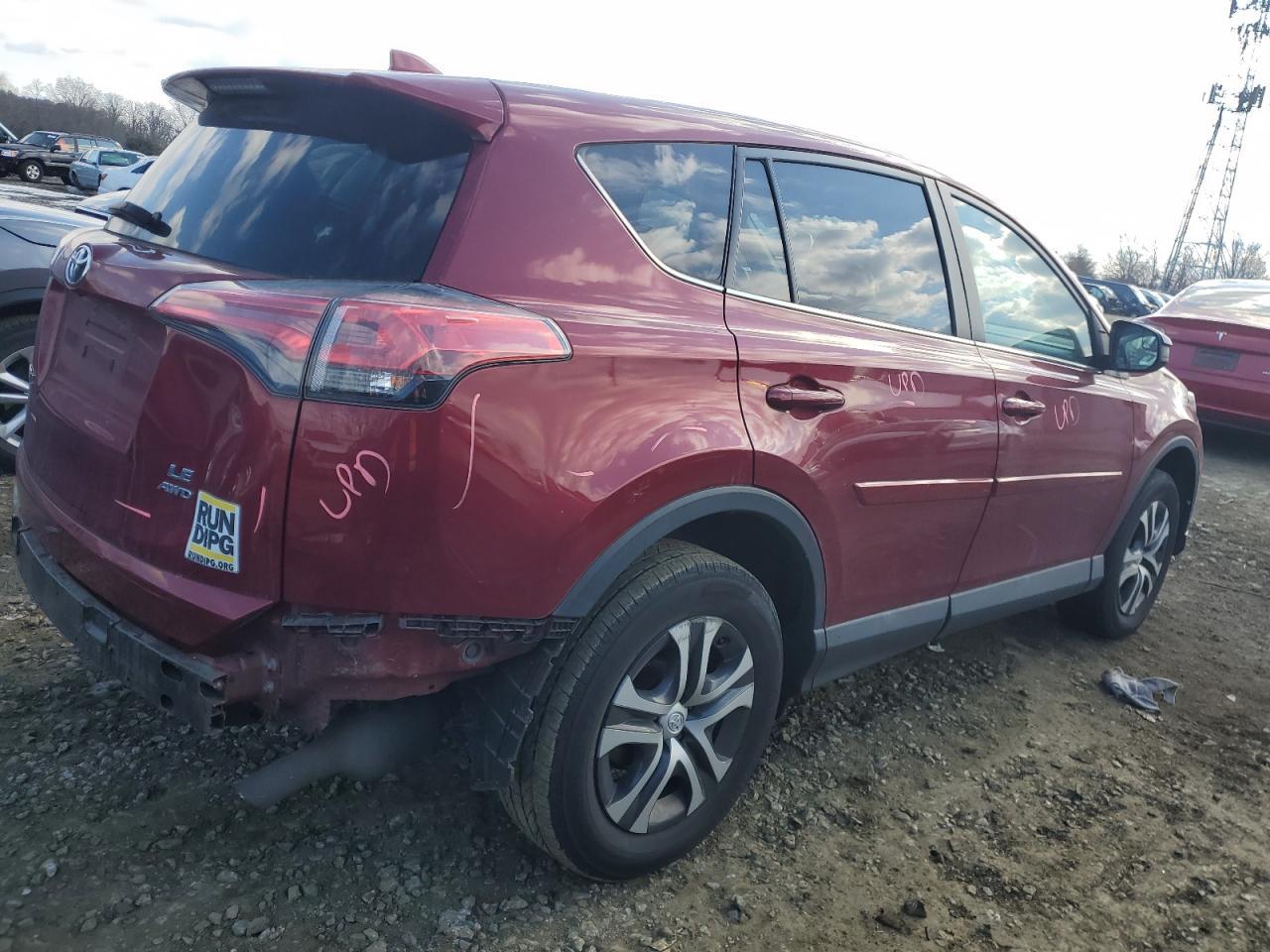 2018 TOYOTA RAV4 LE - Фото 3
