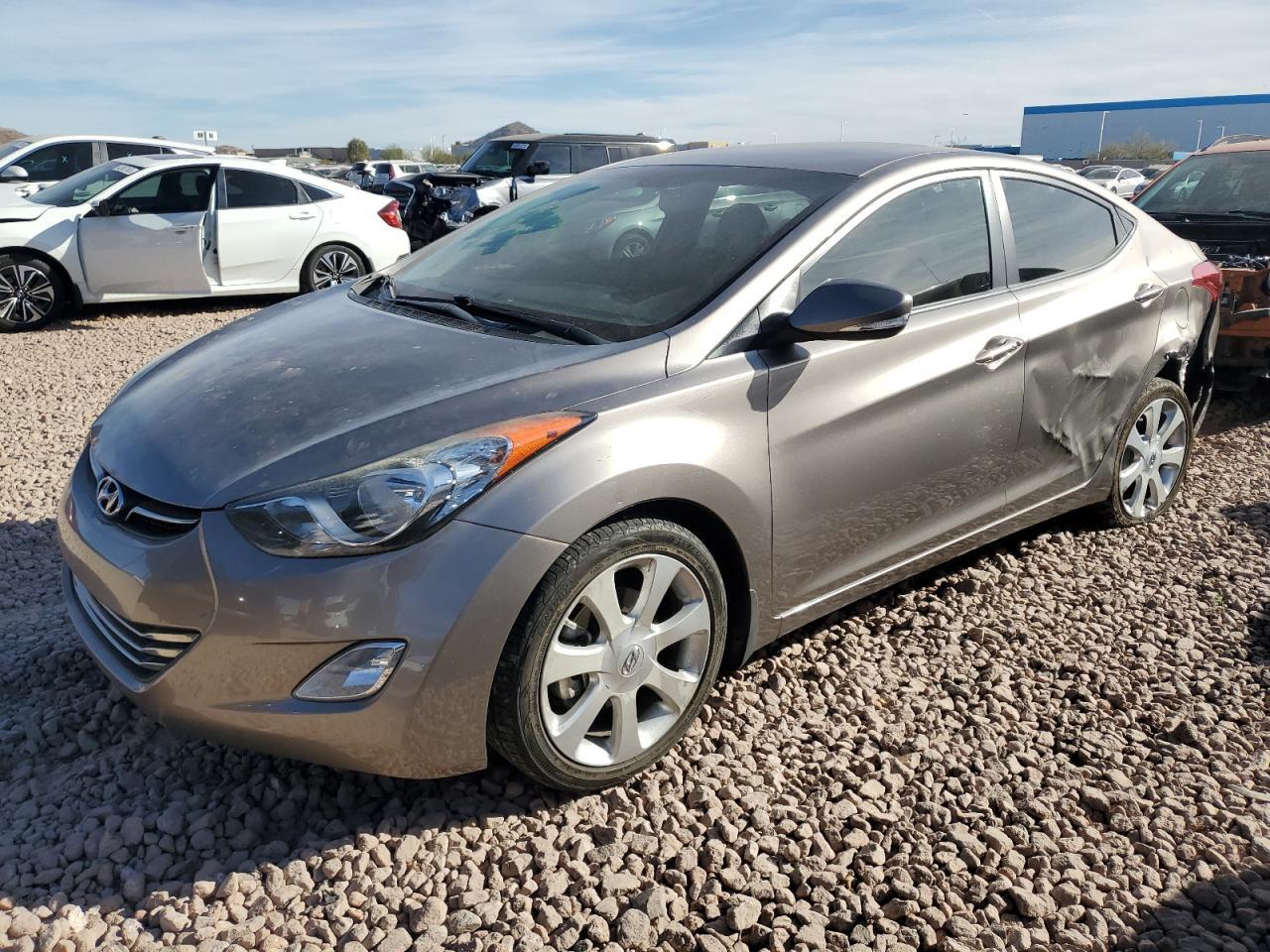 2013 HYUNDAI ELANTRA GL