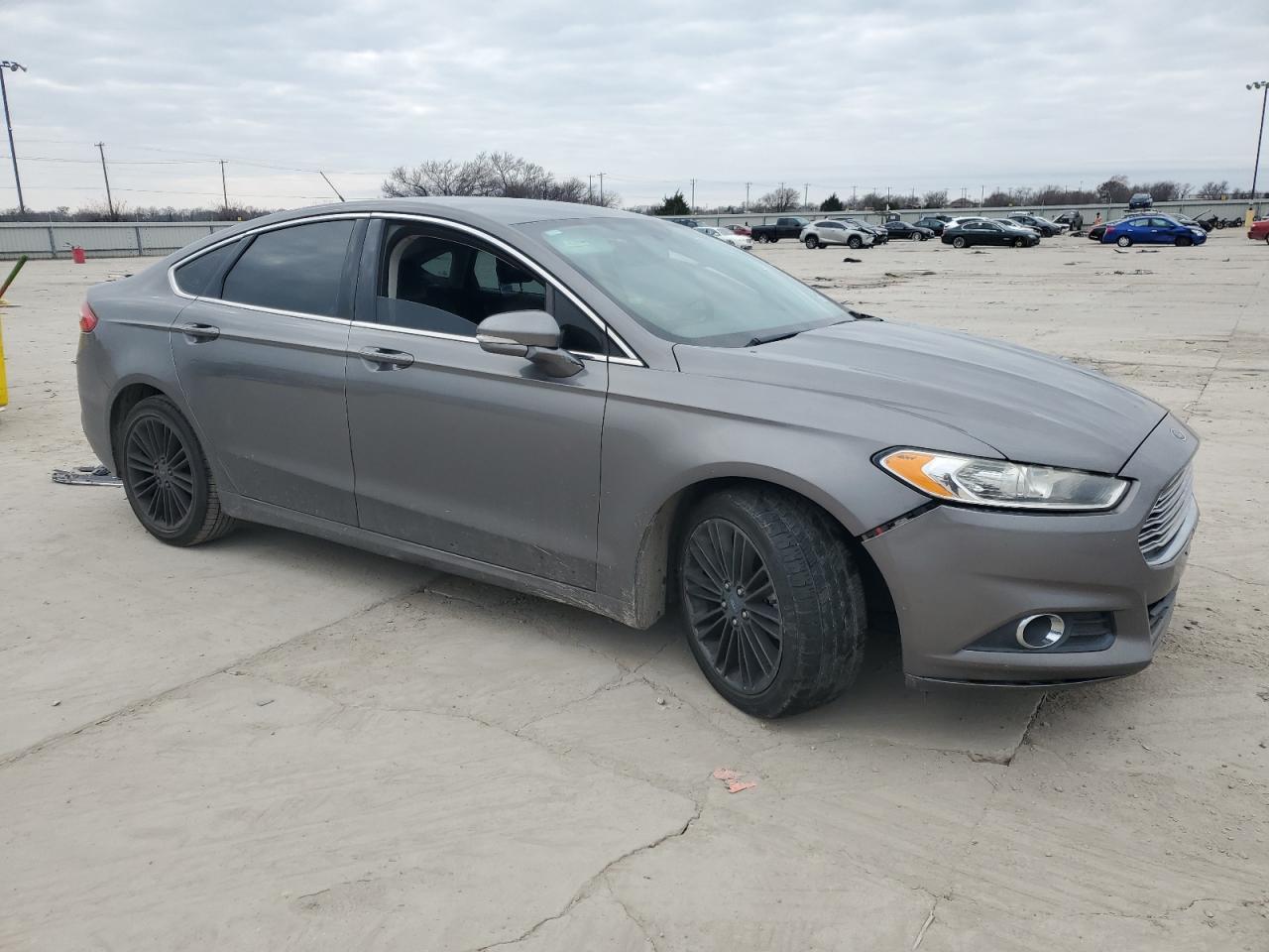 2013 FORD FUSION SE - Image 4