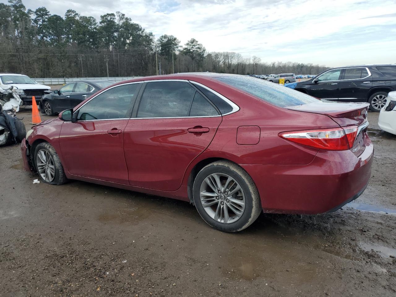 2016 TOYOTA CAMRY LE - Фото 2