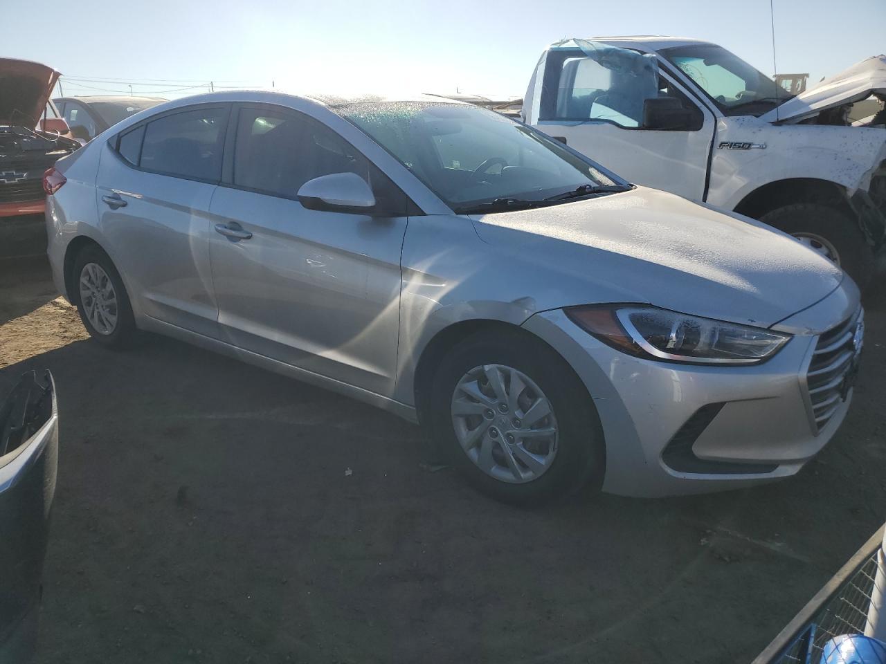 2017 HYUNDAI ELANTRA SE - Image 4