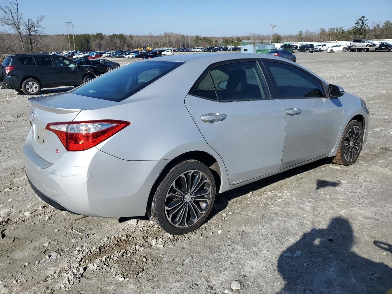 2015 TOYOTA COROLLA L - Image 3