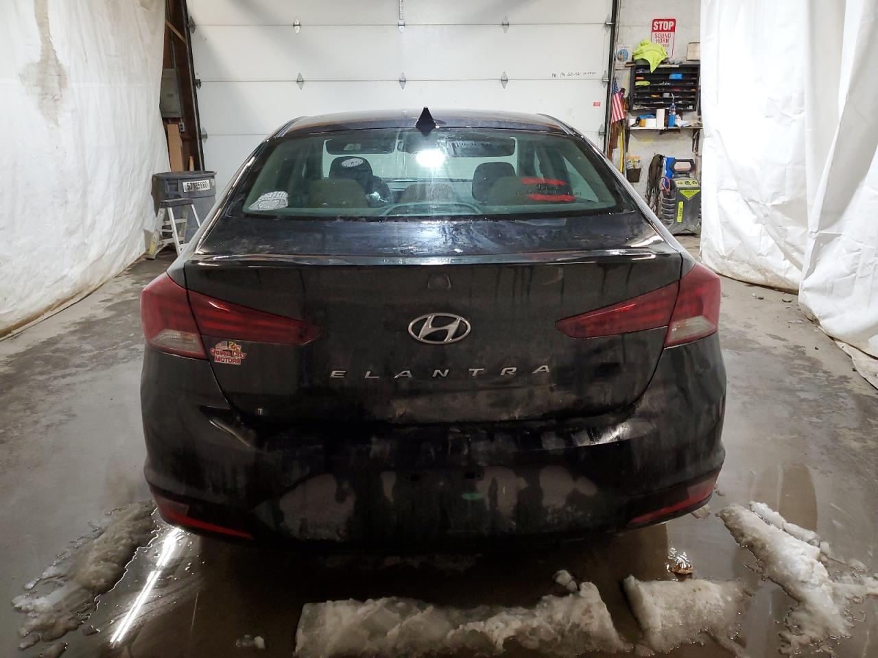 2019 HYUNDAI ELANTRA SE - Фото 6