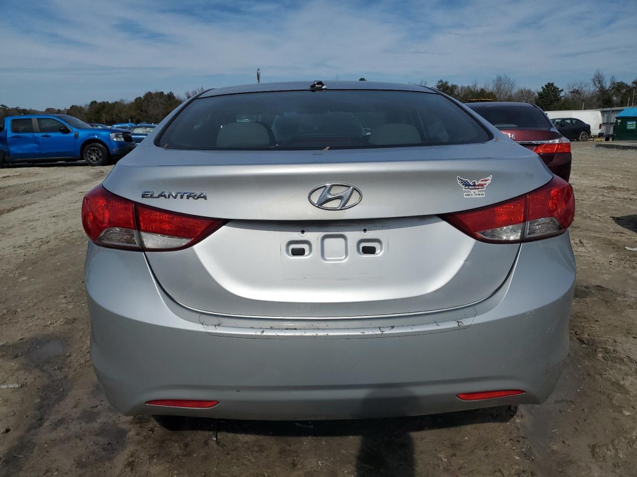2013 HYUNDAI ELANTRA GL - Фото 6