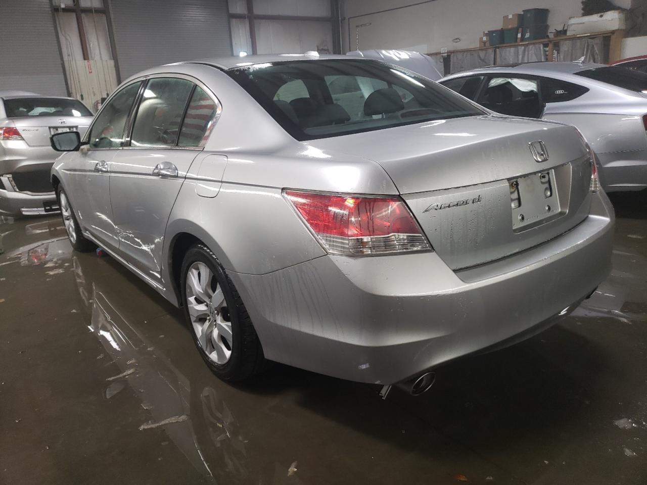 2010 HONDA ACCORD EXL - Image 2