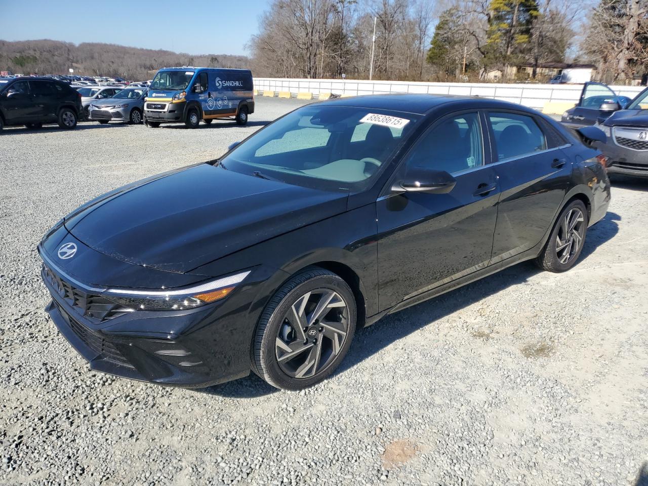 2024 HYUNDAI ELANTRA SE