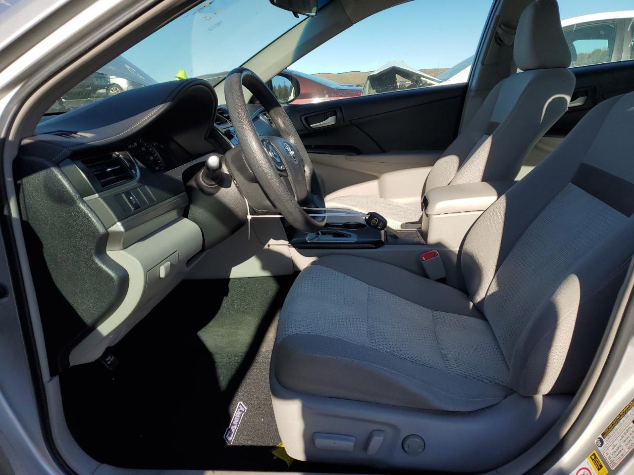2014 TOYOTA CAMRY L - Image 7