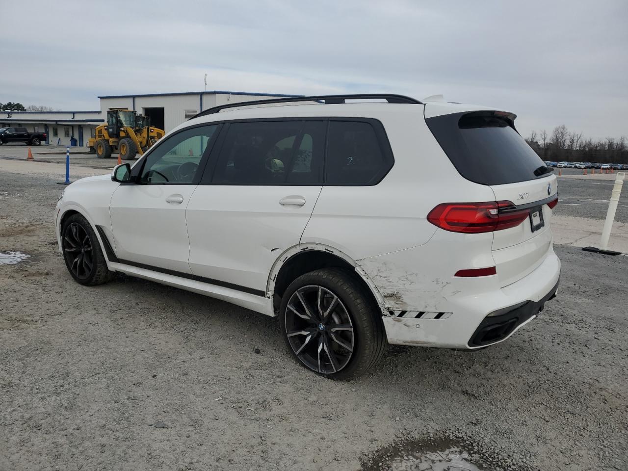 2021 BMW X7 XDRIVE4 - Image 2