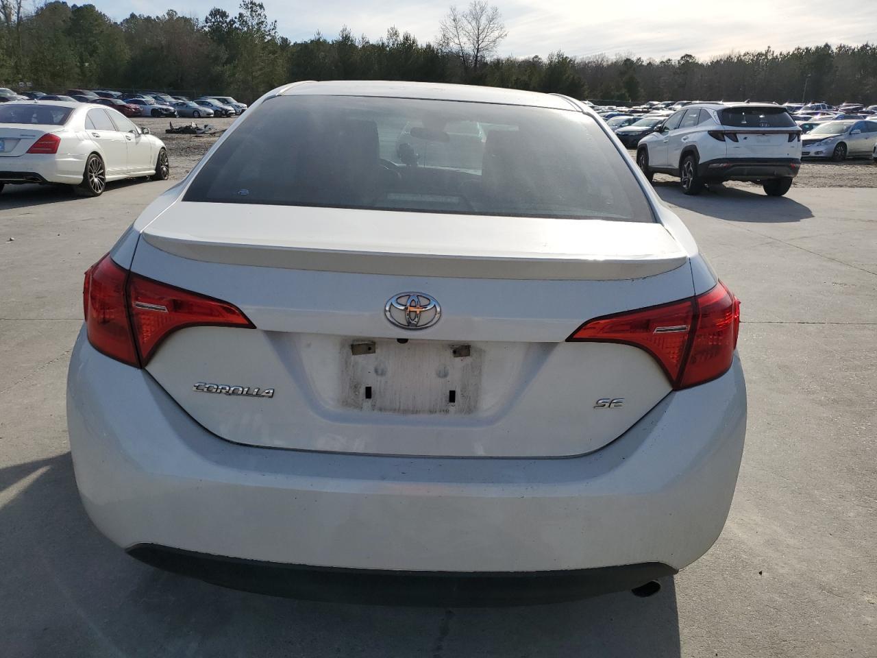 2019 TOYOTA COROLLA L - Image 6