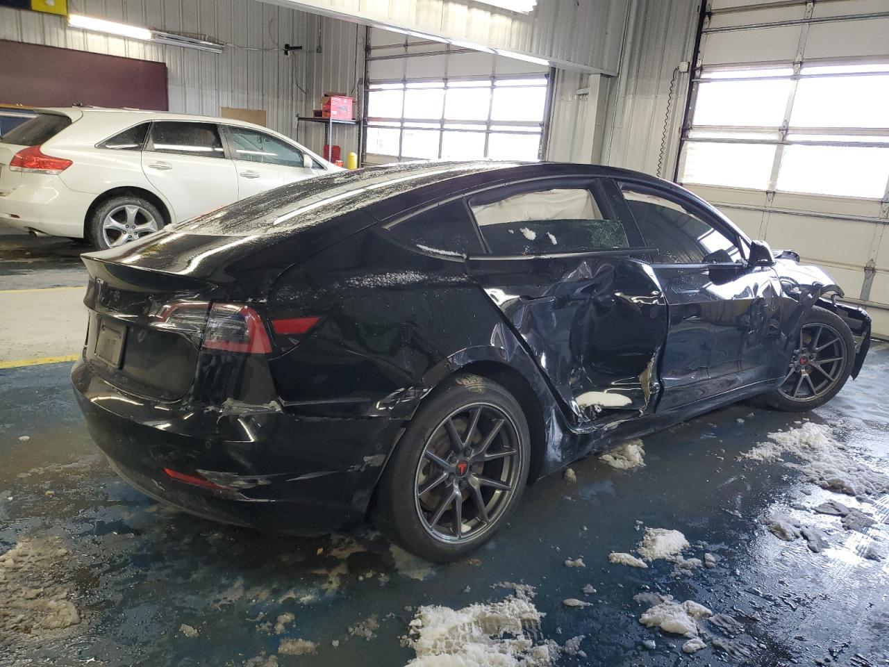 2021 TESLA MODEL 3 - Image 3