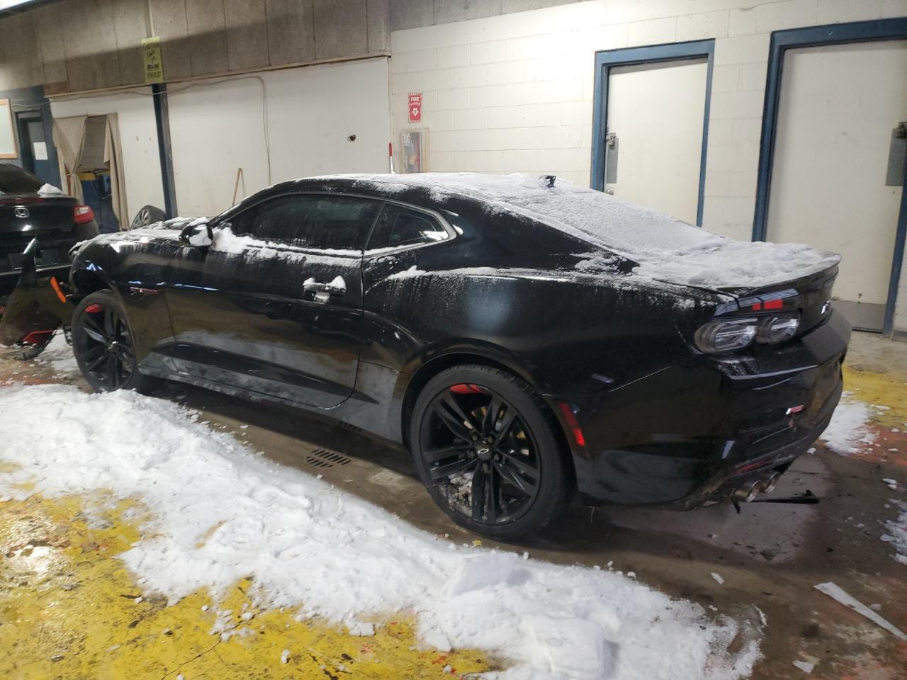 2021 CHEVROLET CAMARO LZ - Image 2
