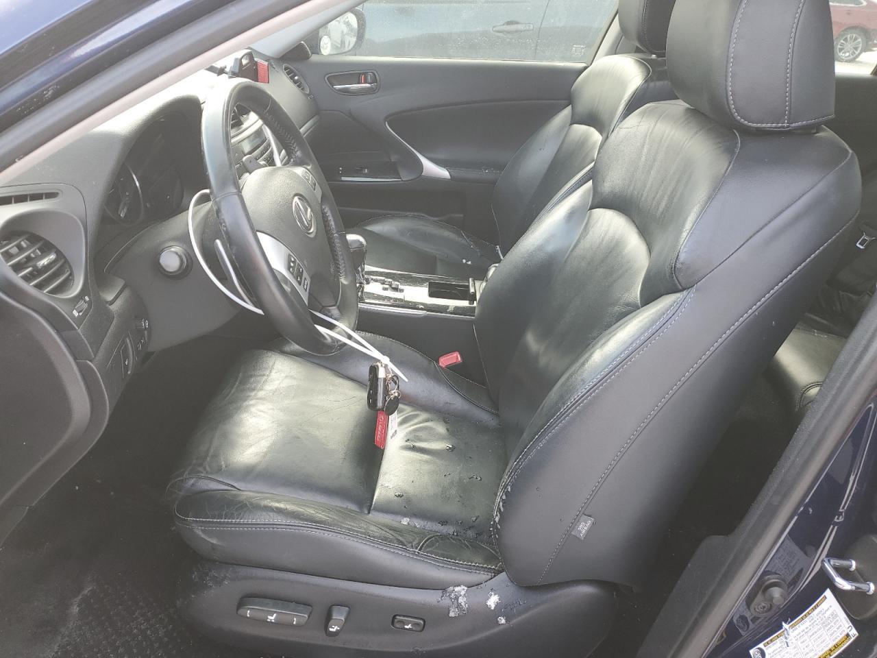2011 LEXUS IS 250 - Image 7