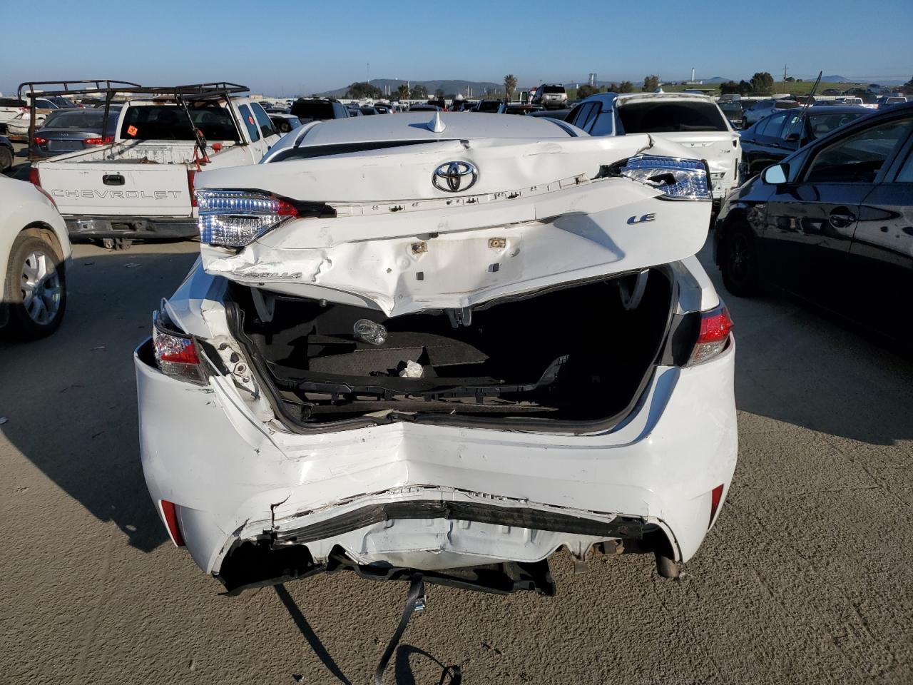 2021 TOYOTA COROLLA LE - Фото 6