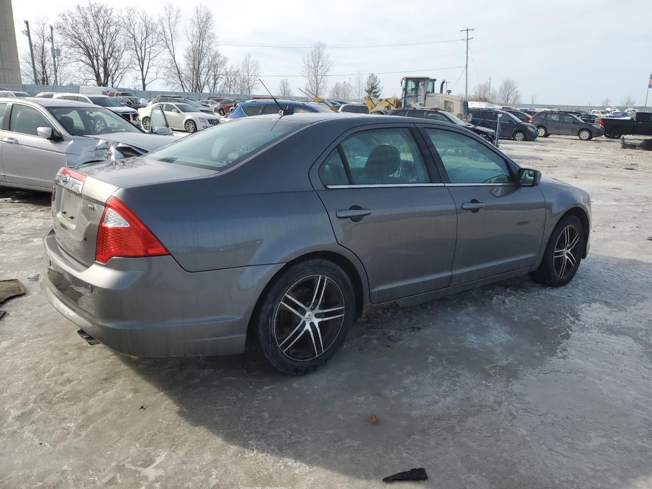 2011 FORD FUSION SEL - Image 3