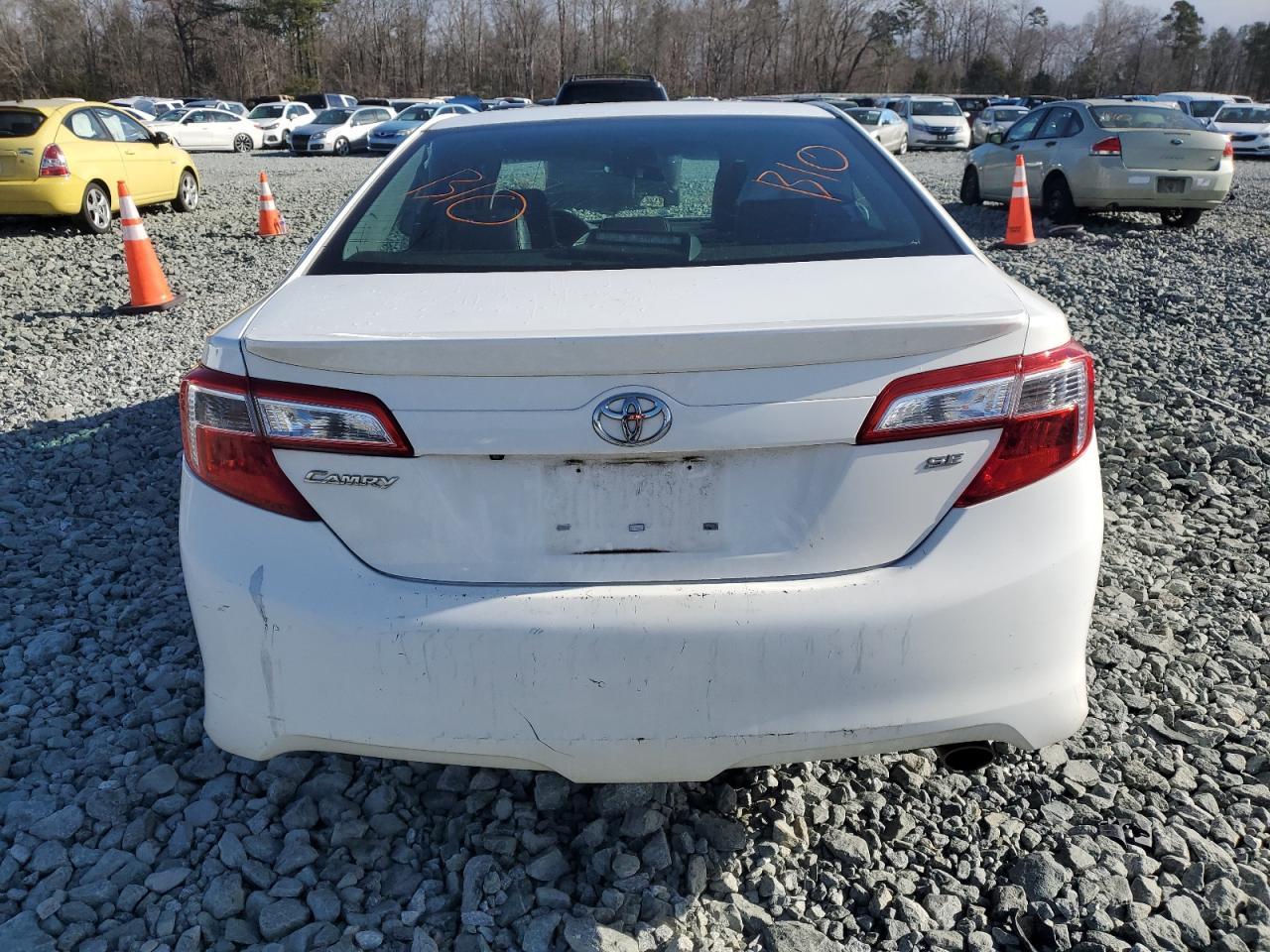 2014 TOYOTA CAMRY L - Image 6