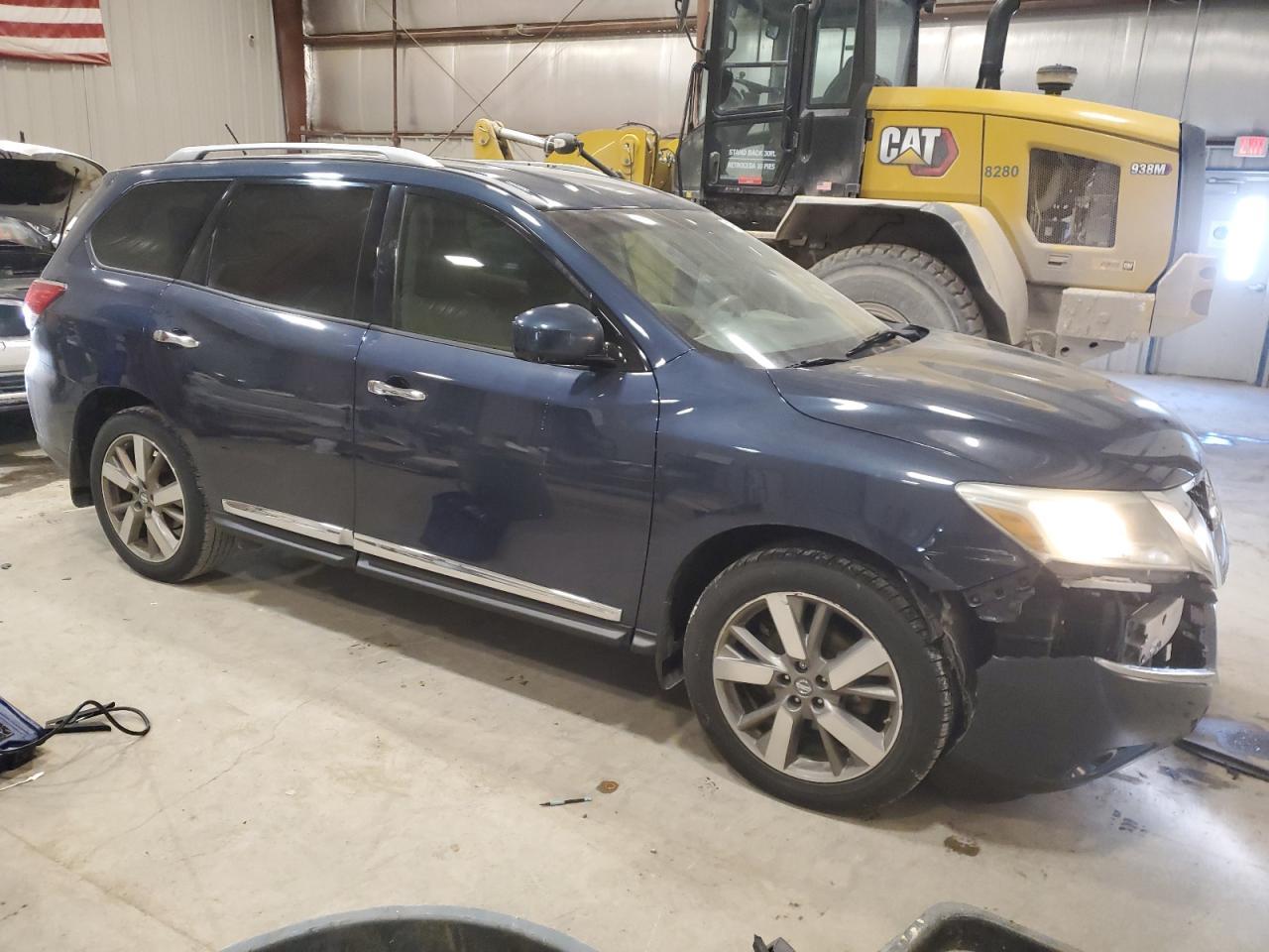 2013 NISSAN PATHFINDER - Фото 4