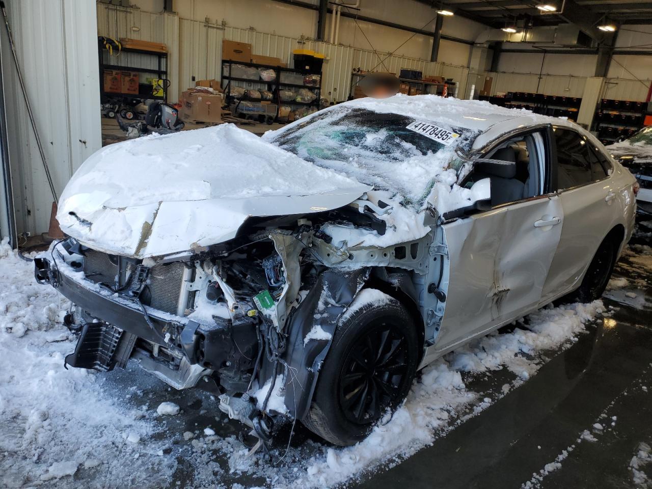 2016 TOYOTA CAMRY LE