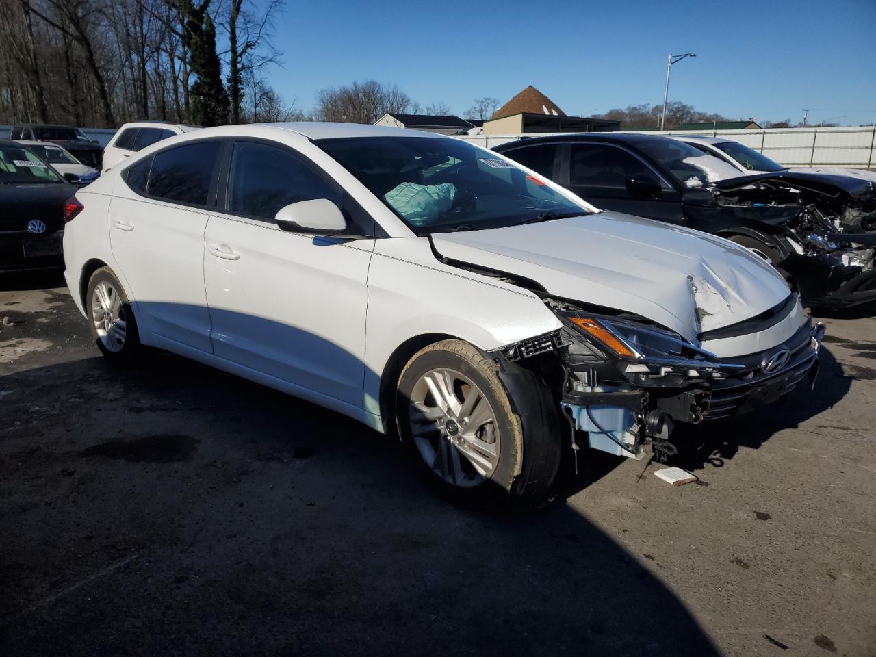 2019 HYUNDAI ELANTRA SE - Фото 4