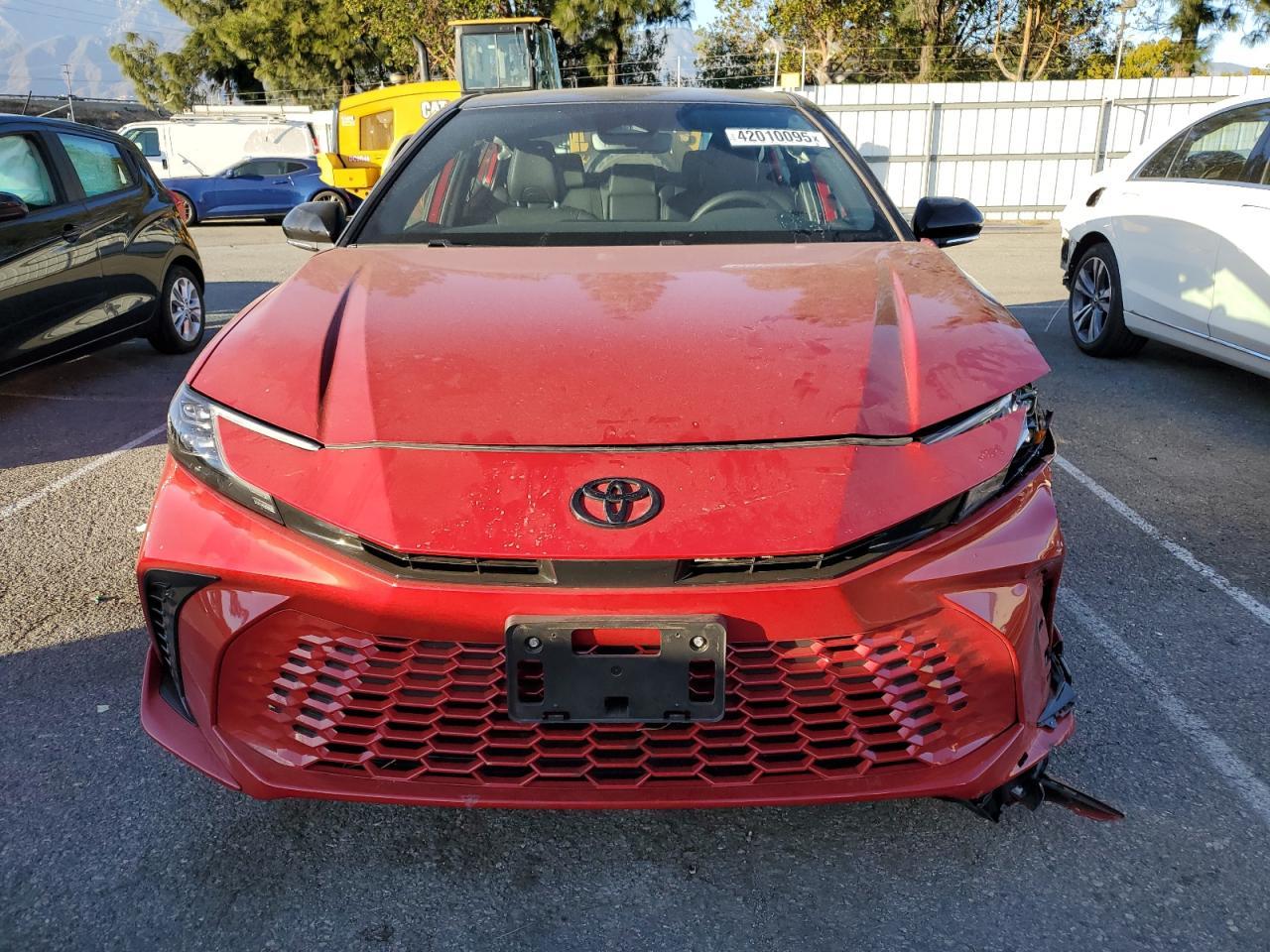 2025 TOYOTA CAMRY XSE - Фото 5