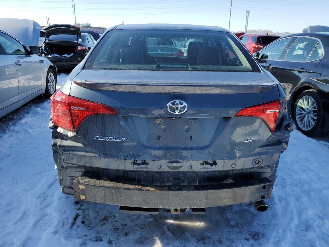 2018 TOYOTA COROLLA L - Image 6