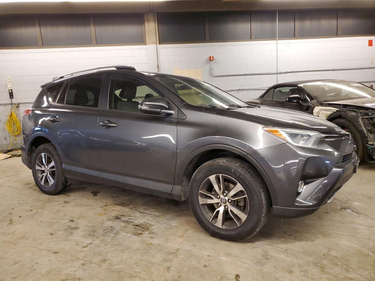 2018 TOYOTA RAV4 ADVEN - Фото 4