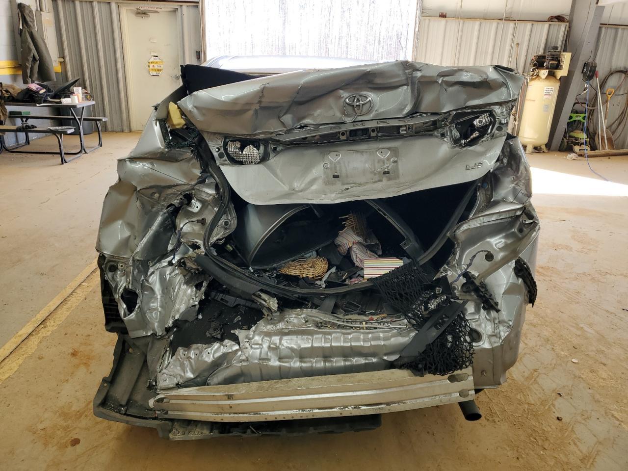 2018 TOYOTA CAMRY L - Фото 6
