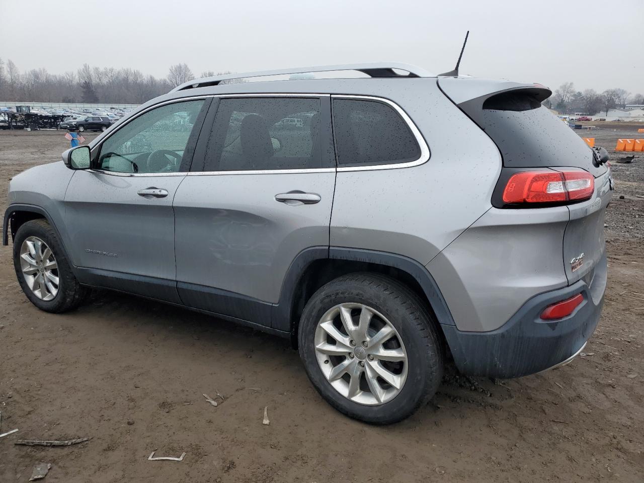 2017 JEEP CHEROKEE L - Image 2