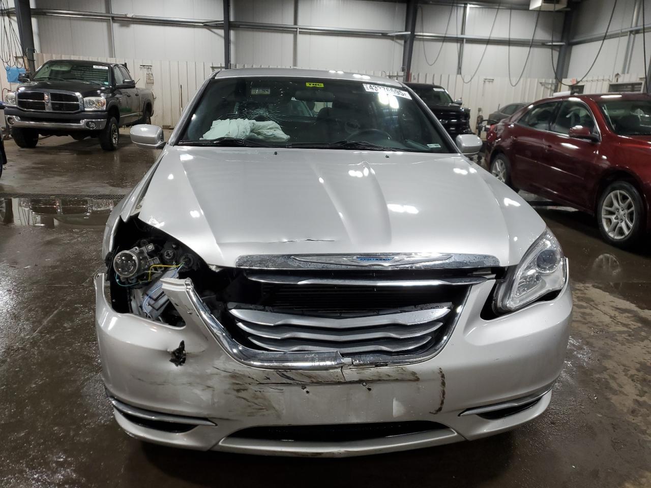 2012 CHRYSLER 200 LX - Image 5